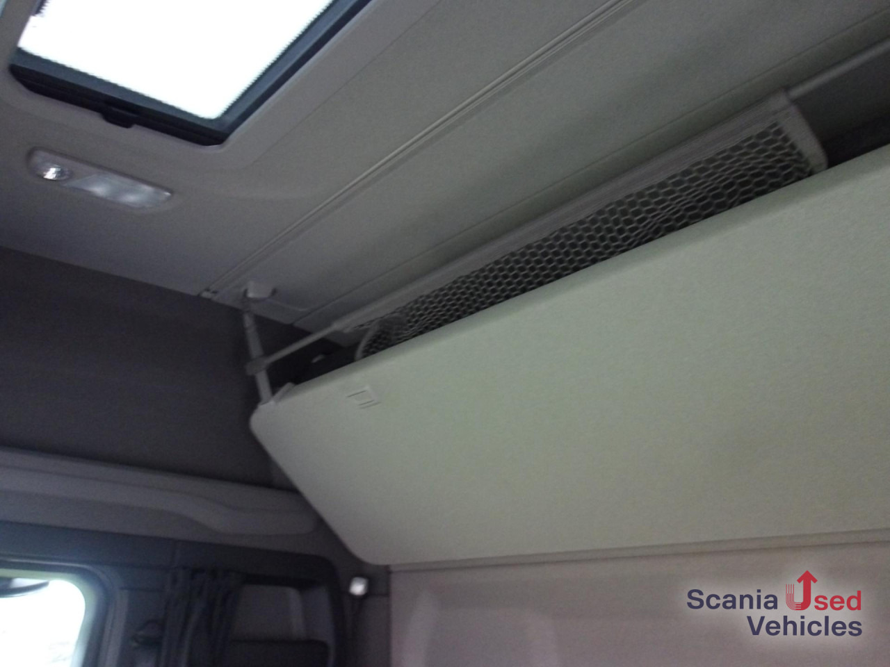 SCANIA R 460 A4x2NA / Navi / LED - Tracteur routier: photos 5 SCANIA R 460 A4x2NA / Navi / LED - Tracteur routier: photos 5