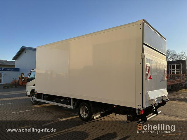 FUSO 7C18 - Camion fourgon: photos 4 FUSO 7C18 - Camion fourgon: photos 4