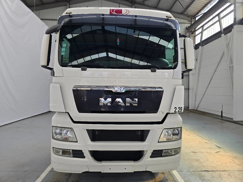 MAN TGX 18.440 XLX / AIRCO / EURO 5 / 10 pieces - Stuck - Tracteur routier: photos 2 MAN TGX 18.440 XLX / AIRCO / EURO 5 / 10 pieces - Stuck - Tracteur routier: photos 2