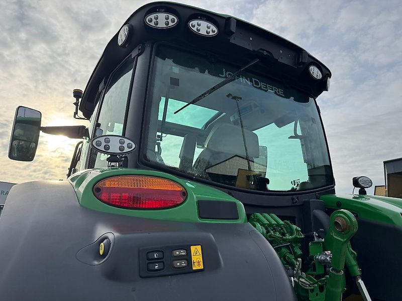 John Deere 6R110 AP 50KM COMMAND-PRO + VOORLADER G5-DISPLAY!!! - Tracteur agricole: photos 5 John Deere 6R110 AP 50KM COMMAND-PRO + VOORLADER G5-DISPLAY!!! - Tracteur agricole: photos 5