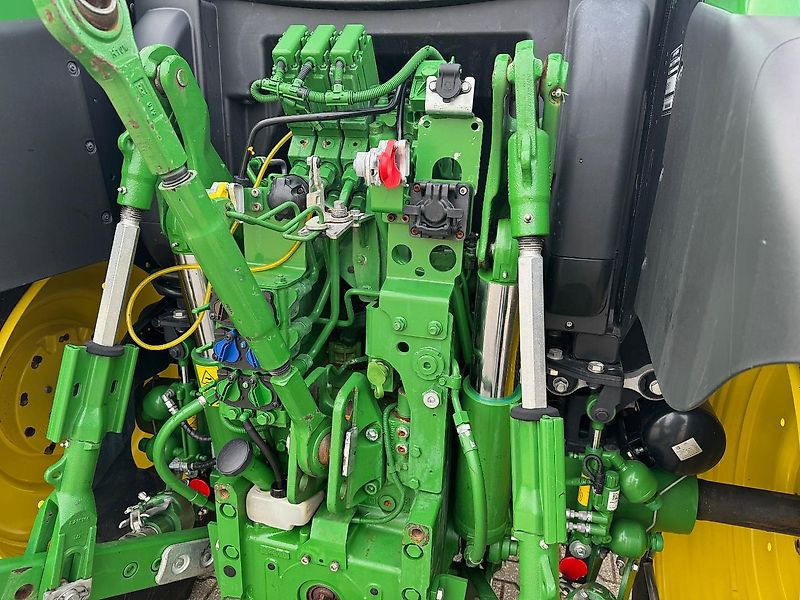 John Deere 6R110 AP 50KM COMMAND-PRO + VOORLADER G5-DISPLAY!!! - Tracteur agricole: photos 4 John Deere 6R110 AP 50KM COMMAND-PRO + VOORLADER G5-DISPLAY!!! - Tracteur agricole: photos 4