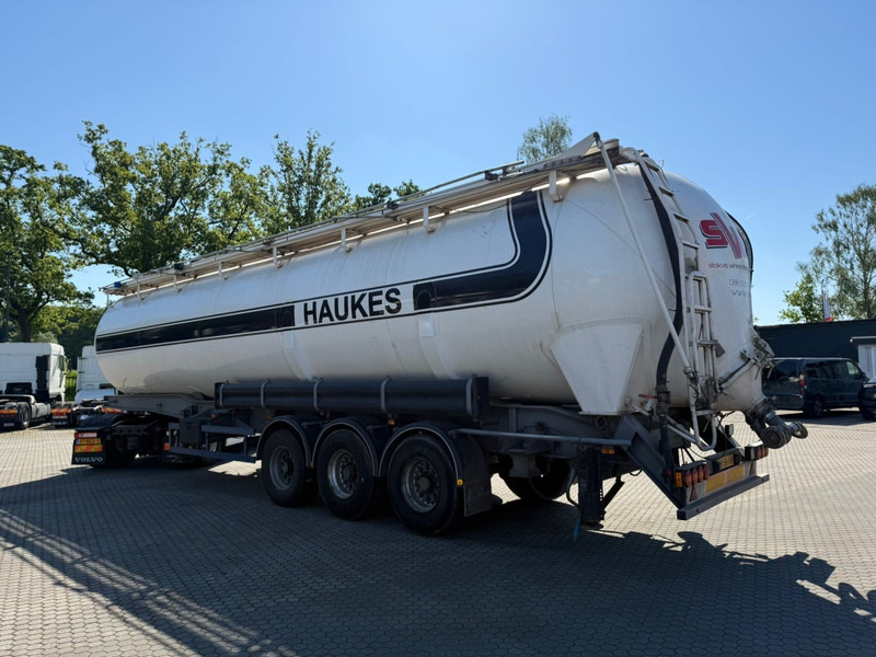 Benalu T39NLNEP Tipper Aluminium 6 compartiments - Semi-remorque citerne: photos 1 Benalu T39NLNEP Tipper Aluminium 6 compartiments - Semi-remorque citerne: photos 1