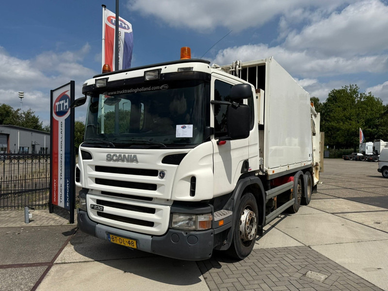 Scania P 230 DB 6X2/4 HNB NL Truck 327.000 km - Benne à ordures ménagères: photos 2 Scania P 230 DB 6X2/4 HNB NL Truck 327.000 km - Benne à ordures ménagères: photos 2