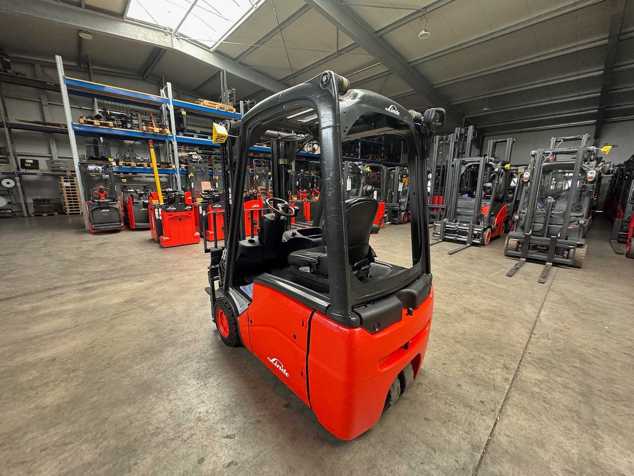 Chariot élévateur 04/2021 LINDE E16 1.600 KG 3.+4.: photos 8 Chariot élévateur 04/2021 LINDE E16 1.600 KG 3.+4.: photos 8