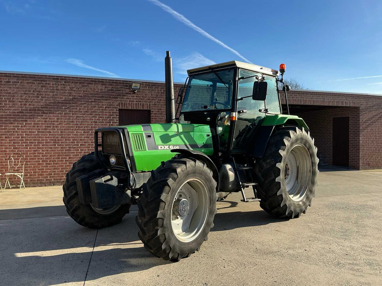 1993 DEUTZ-FAHR DX6.06 ALL-WHEEL DRIVE FARM TRACTOR - Tracteur agricole: photos 1 1993 DEUTZ-FAHR DX6.06 ALL-WHEEL DRIVE FARM TRACTOR - Tracteur agricole: photos 1