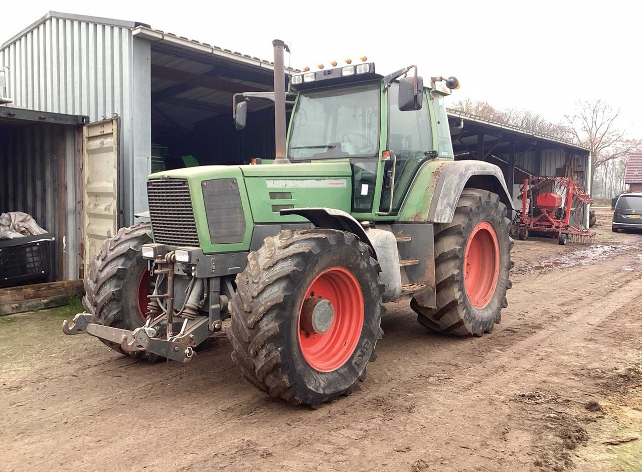1993 FENDT FAVORITE 816 ALL-WHEEL DRIVE FARM TRACTOR - Tracteur agricole: photos 1 1993 FENDT FAVORITE 816 ALL-WHEEL DRIVE FARM TRACTOR - Tracteur agricole: photos 1