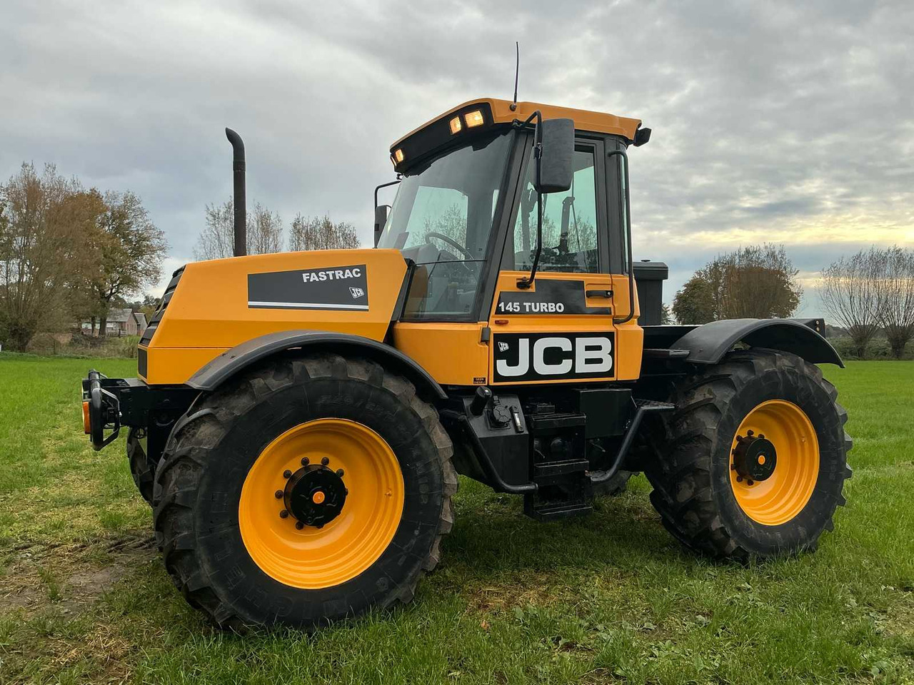 1993 JCB FASTRAC 145 TURBO ALL-WHEEL DRIVE TRACTOR - Tracteur agricole: photos 3 1993 JCB FASTRAC 145 TURBO ALL-WHEEL DRIVE TRACTOR - Tracteur agricole: photos 3