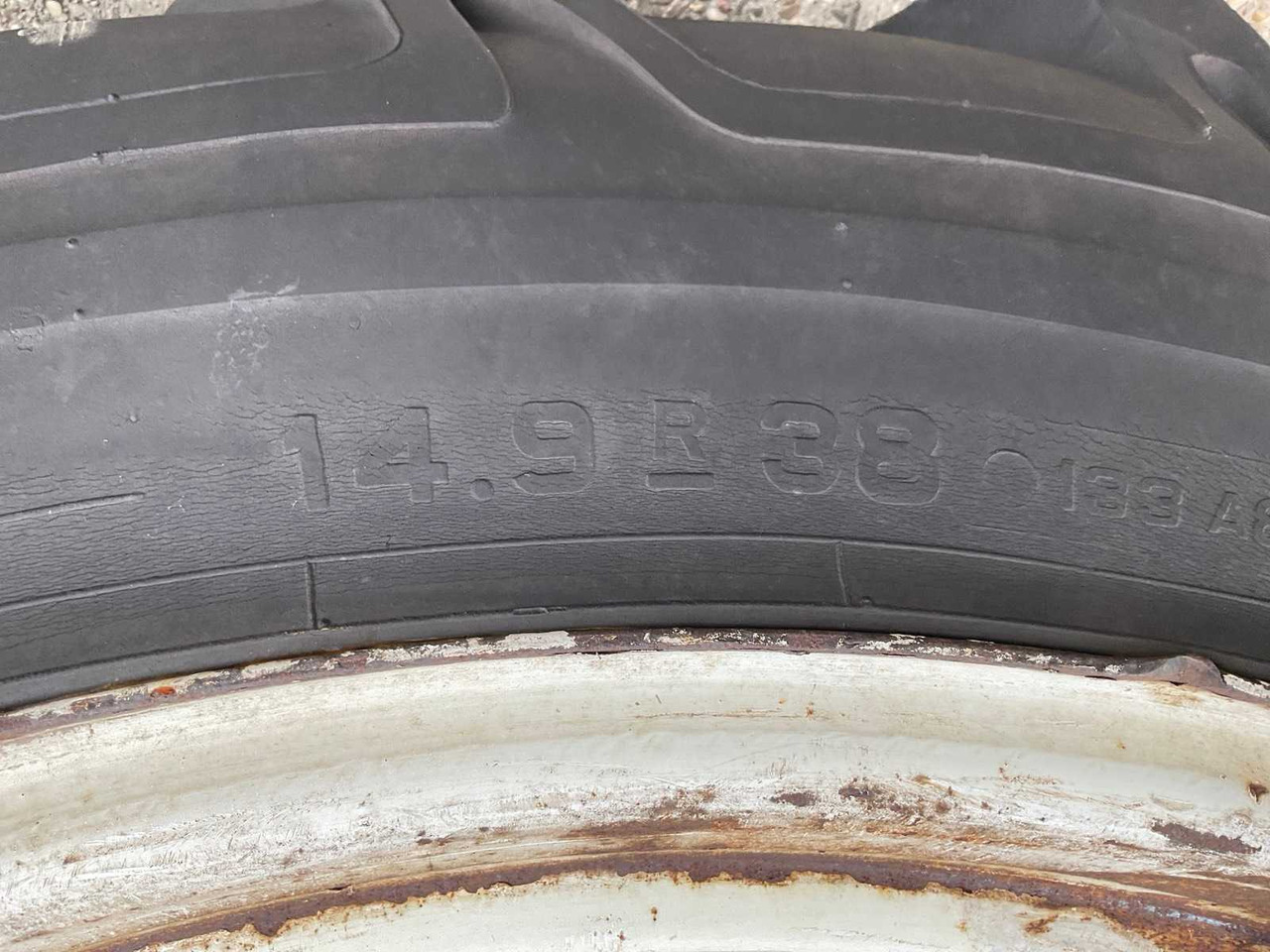 Tracteur agricole 1996 VALMET 6400 HI-TROL ALL-WHEEL DRIVE FARM TRACTOR: photos 11