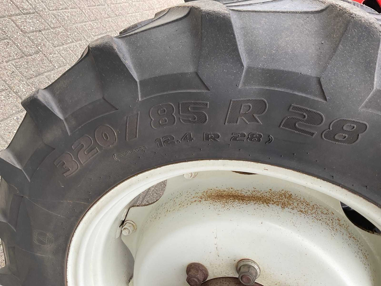 Tracteur agricole 1996 VALMET 6400 HI-TROL ALL-WHEEL DRIVE FARM TRACTOR: photos 10