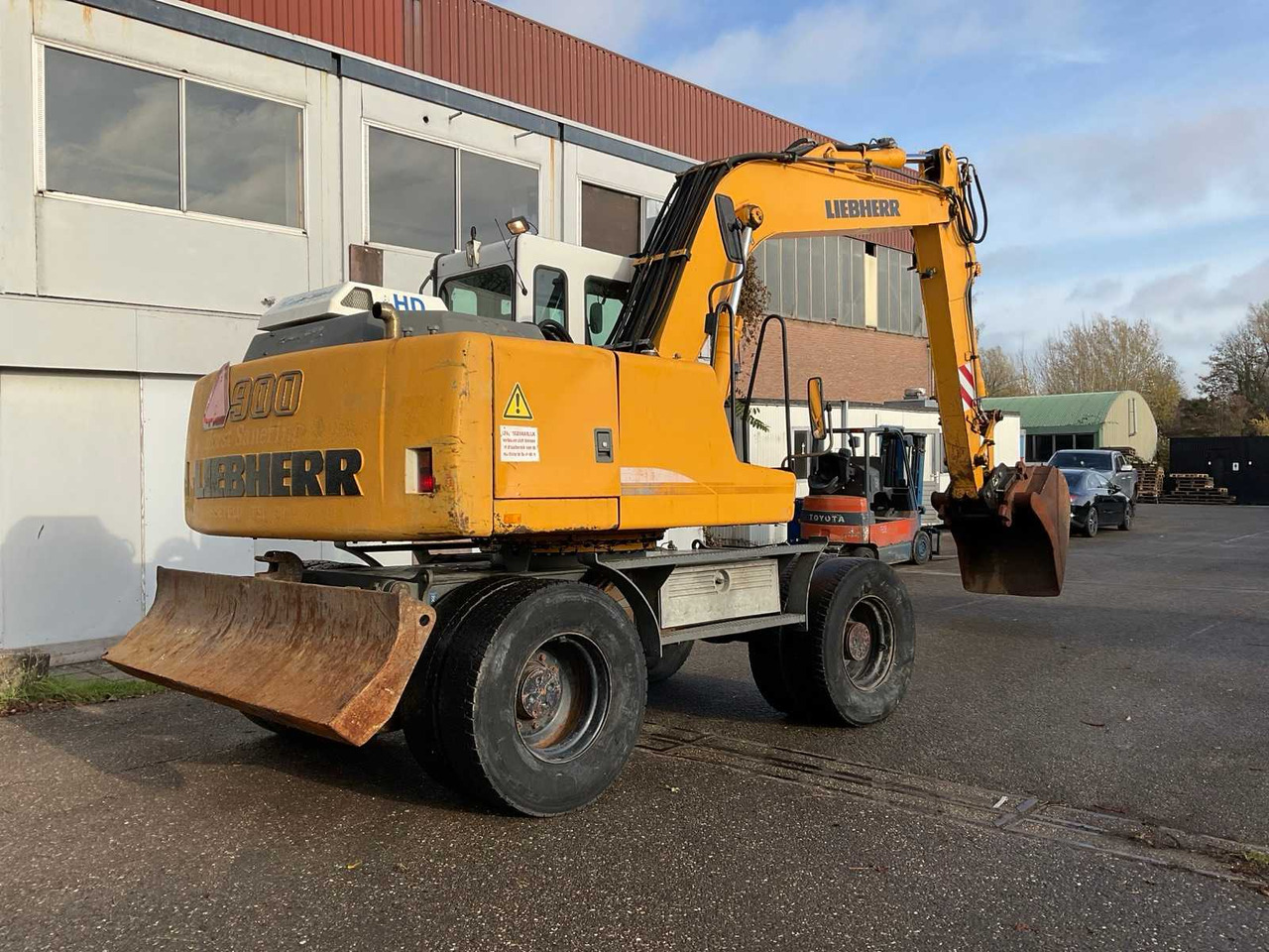 2001 LIEBHERR A 900 B LITRONIC WHEELED EXCAVATOR - Pelle sur pneus: photos 4 2001 LIEBHERR A 900 B LITRONIC WHEELED EXCAVATOR - Pelle sur pneus: photos 4