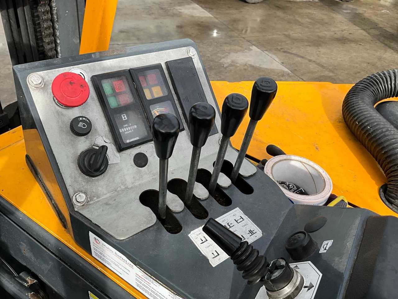 Chariot élévateur 2003 COMBILIFT C2500CB FORKLIFT 4-WAY: photos 11