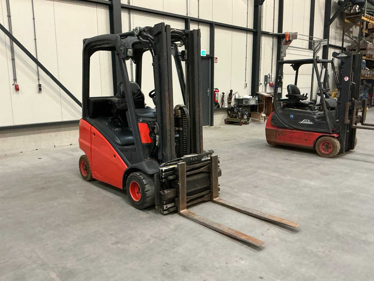 2007 LINDE H16 FORKLIFT - Chariot élévateur: photos 5 2007 LINDE H16 FORKLIFT - Chariot élévateur: photos 5