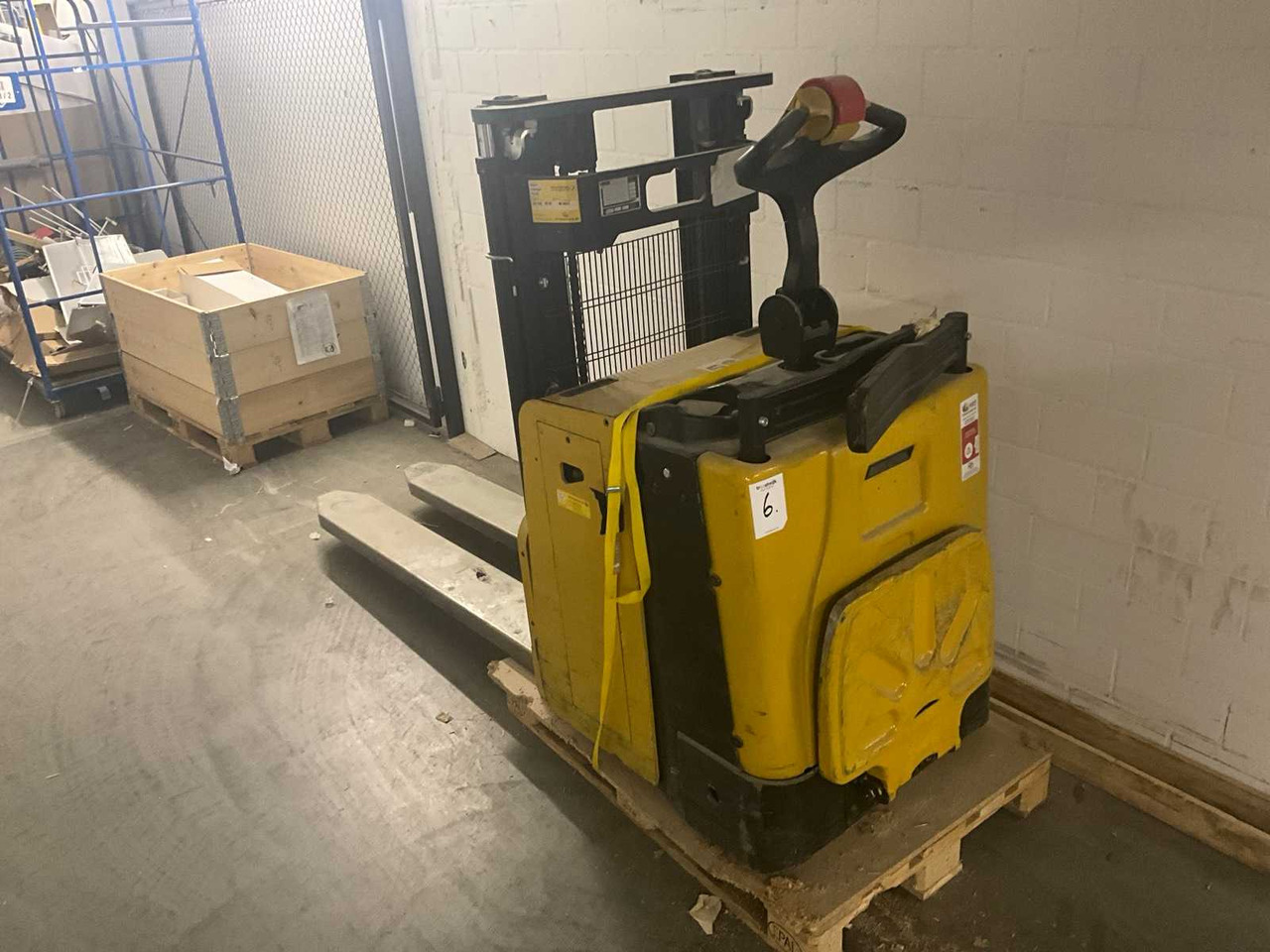 2007 YALE MP20XD-2100 PEDESTRIAN STACKER - Chariot élévateur: photos 2 2007 YALE MP20XD-2100 PEDESTRIAN STACKER - Chariot élévateur: photos 2