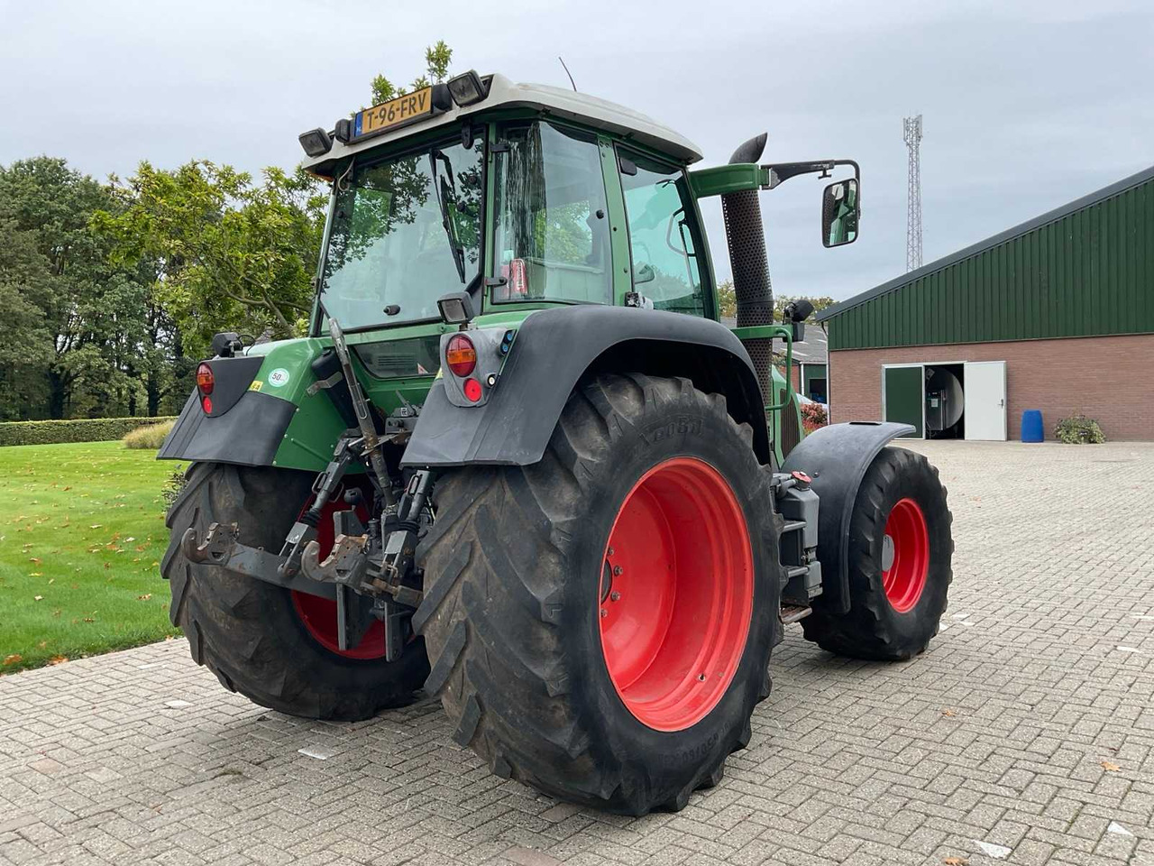 2008 FENDT 412 VARIO TMS ALL-WHEEL DRIVE AGRICULTURAL TRACTOR - Tracteur agricole: photos 5 2008 FENDT 412 VARIO TMS ALL-WHEEL DRIVE AGRICULTURAL TRACTOR - Tracteur agricole: photos 5