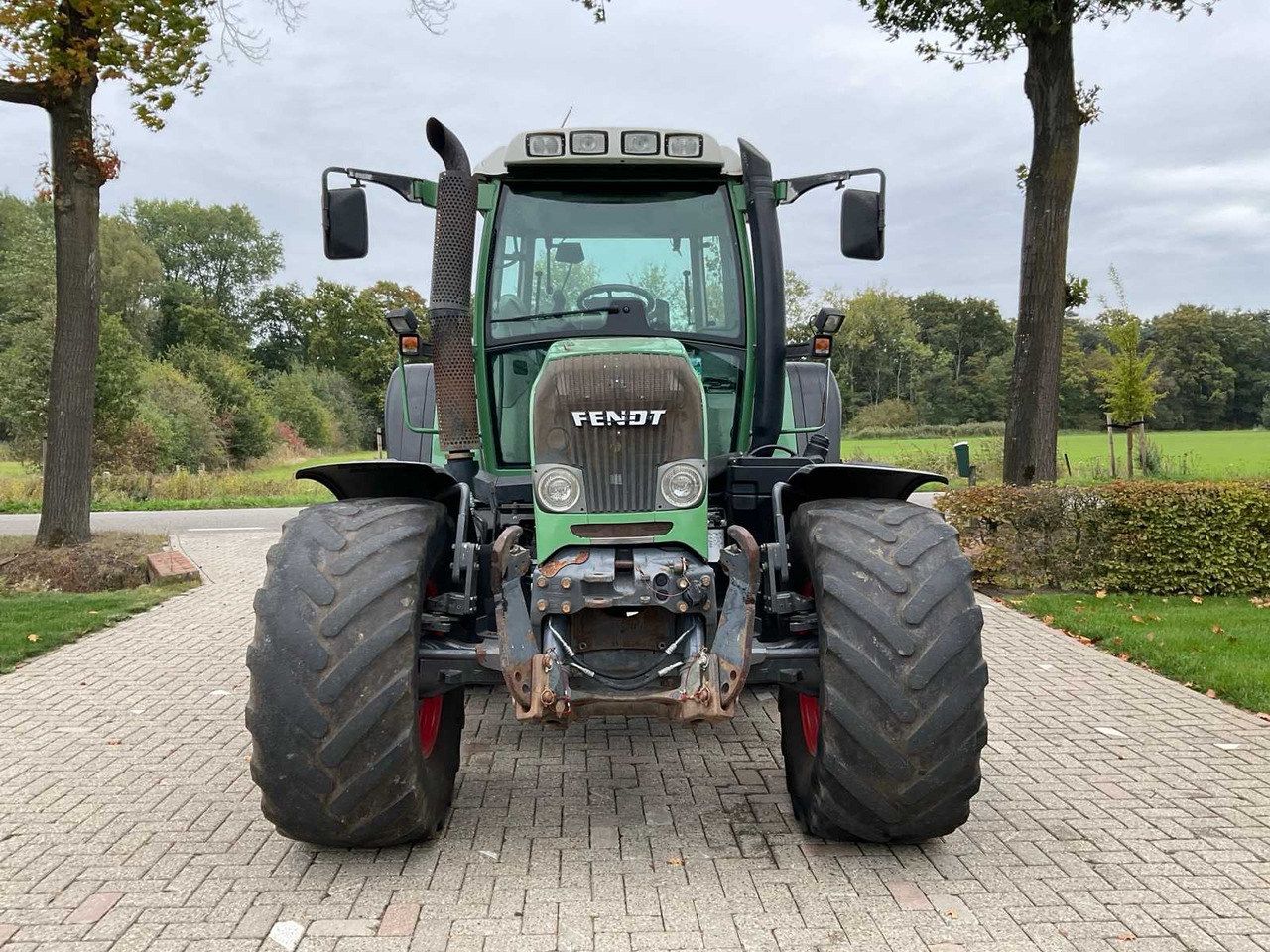 2008 FENDT 412 VARIO TMS ALL-WHEEL DRIVE AGRICULTURAL TRACTOR - Tracteur agricole: photos 2 2008 FENDT 412 VARIO TMS ALL-WHEEL DRIVE AGRICULTURAL TRACTOR - Tracteur agricole: photos 2