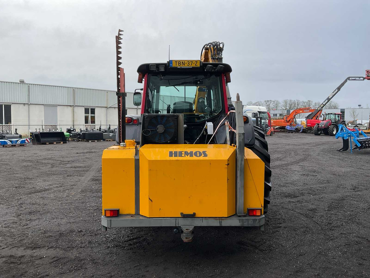 2008 VALTRA N121 HITECH FOUR WHEEL DRIVE FARM TRACTOR - Tracteur agricole: photos 4 2008 VALTRA N121 HITECH FOUR WHEEL DRIVE FARM TRACTOR - Tracteur agricole: photos 4