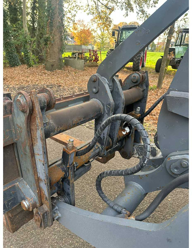 Chargeuse sur pneus 2010 TEREX TL 100 SHOVEL: photos 9 Chargeuse sur pneus 2010 TEREX TL 100 SHOVEL: photos 9