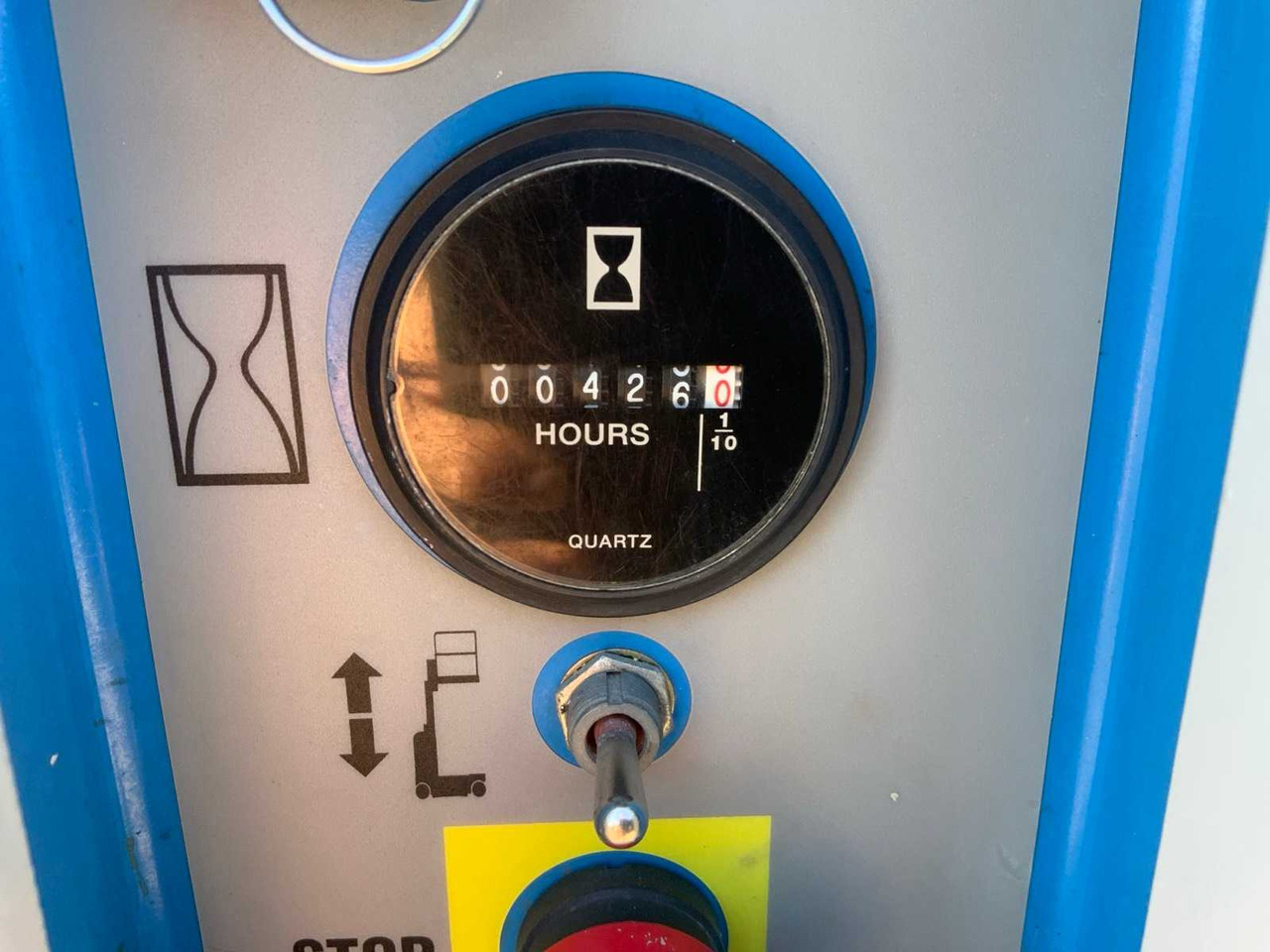 Nacelle 2011 GENIE GRC-12 AERIAL PLATFORM / PASSENGER LIFT: photos 14 Nacelle 2011 GENIE GRC-12 AERIAL PLATFORM / PASSENGER LIFT: photos 14