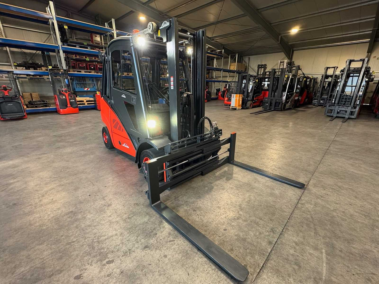 2012 SERVICE + UVV 09/2026 LINDE H25D 3RD + 4TH VALVE FORK ADJUSTER 163CM FREE STROKE DIESEL FORKLIFT - Chariot élévateur: photos 1 2012 SERVICE + UVV 09/2026 LINDE H25D 3RD + 4TH VALVE FORK ADJUSTER 163CM FREE STROKE DIESEL FORKLIFT - Chariot élévateur: photos 1