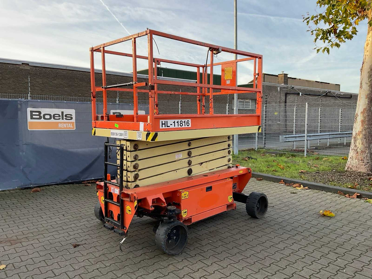 2013 HOLLAND LIFT HL-11816 AERIAL PLATFORM - Nacelle: photos 3 2013 HOLLAND LIFT HL-11816 AERIAL PLATFORM - Nacelle: photos 3