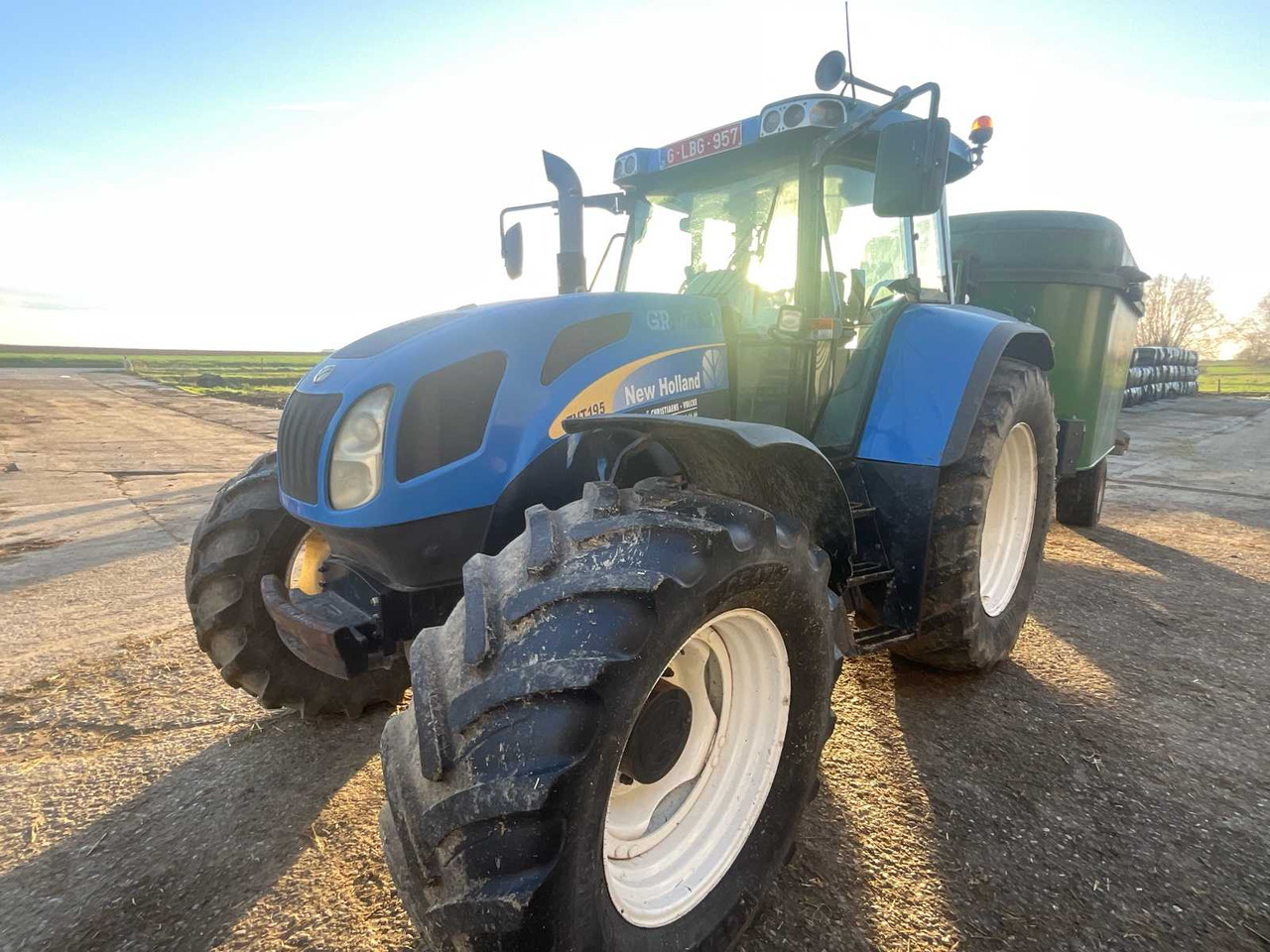 2014 NEW HOLLAND TVT195 4WD AGRICULTURAL TRACTOR 4WD - Tracteur agricole: photos 1 2014 NEW HOLLAND TVT195 4WD AGRICULTURAL TRACTOR 4WD - Tracteur agricole: photos 1