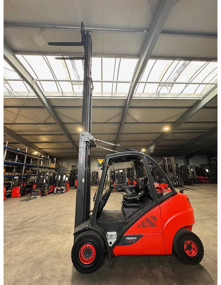 2015 SERVICE + UVV 09/2026 LINDE H30T 3,000KG TRIPLEX 645CM GAS FORKLIFT FORKLIFT 4,066 HOURS - Chariot élévateur: photos 3 2015 SERVICE + UVV 09/2026 LINDE H30T 3,000KG TRIPLEX 645CM GAS FORKLIFT FORKLIFT 4,066 HOURS - Chariot élévateur: photos 3