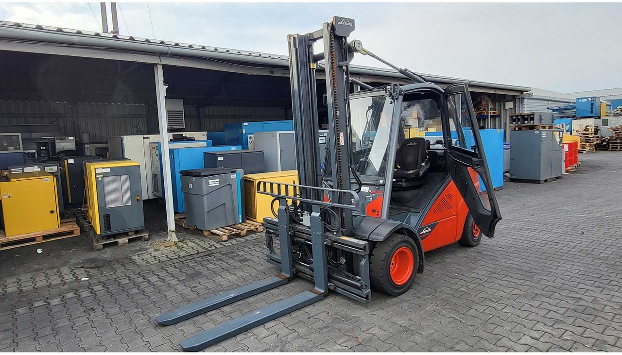 2016 LINDE H35T-02 FORKLIFT TRUCKS - Chariot élévateur: photos 2 2016 LINDE H35T-02 FORKLIFT TRUCKS - Chariot élévateur: photos 2