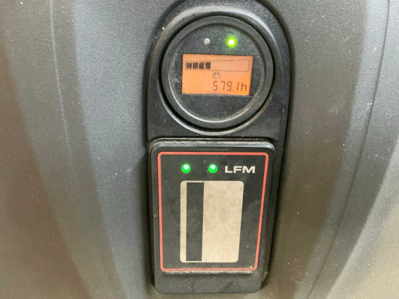 2016 LINDE L10 PEDESTRIAN STACKER - Chariot élévateur: photos 3 2016 LINDE L10 PEDESTRIAN STACKER - Chariot élévateur: photos 3