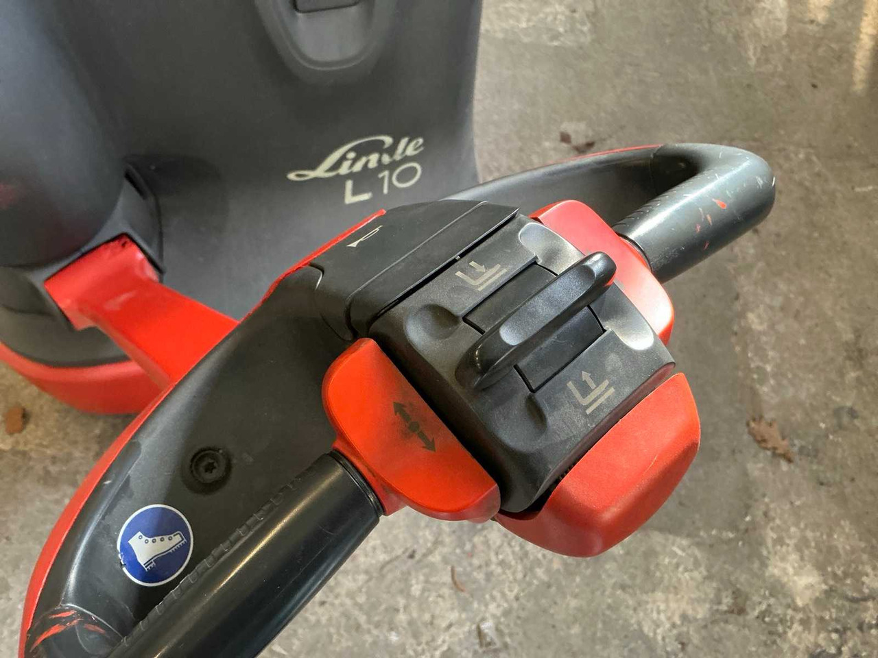 2016 LINDE L10 PEDESTRIAN STACKER - Chariot élévateur: photos 4 2016 LINDE L10 PEDESTRIAN STACKER - Chariot élévateur: photos 4