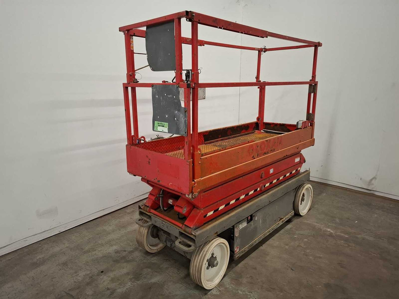 2016 SKYJACK SJ3220 AERIAL PLATFORM - Nacelle: photos 1 2016 SKYJACK SJ3220 AERIAL PLATFORM - Nacelle: photos 1