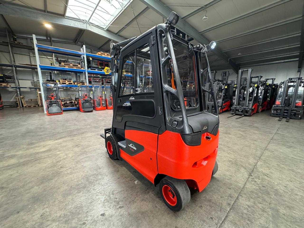 2017 SERVICE + UVV 09/2026 LINDE E30 3.000KG DUPLEX FREE LIFT 3RD + 4TH VALVE ELECTRIC FORKLIFT CAMERA - Chariot élévateur: photos 4 2017 SERVICE + UVV 09/2026 LINDE E30 3.000KG DUPLEX FREE LIFT 3RD + 4TH VALVE ELECTRIC FORKLIFT CAMERA - Chariot élévateur: photos 4