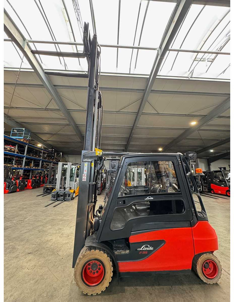 2017 SERVICE + UVV 10/2026 LINDE E35L 3.500KG EVO TRIPLEX 3.+4. - Chariot élévateur: photos 3 2017 SERVICE + UVV 10/2026 LINDE E35L 3.500KG EVO TRIPLEX 3.+4. - Chariot élévateur: photos 3