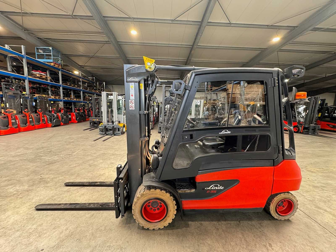 2017 SERVICE + UVV 10/2026 LINDE E35L 3.500KG EVO TRIPLEX 3.+4. - Chariot élévateur: photos 1 2017 SERVICE + UVV 10/2026 LINDE E35L 3.500KG EVO TRIPLEX 3.+4. - Chariot élévateur: photos 1