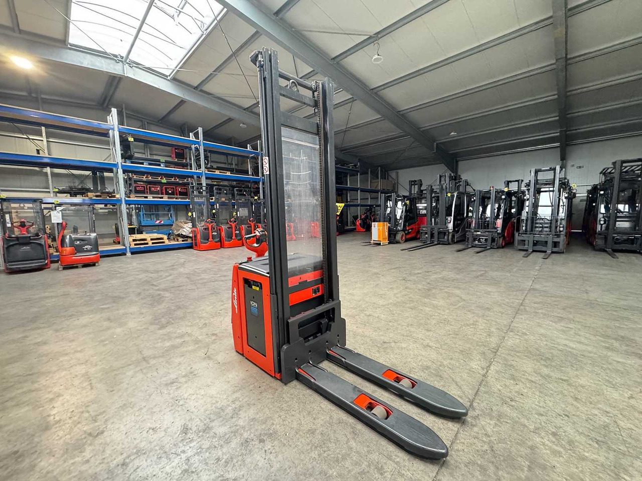 2018 SERVICE +UVV 09/2026 LINDE L14 LITHIUM LI-ION 1.400KG PALLET TRUCK ANT 2.300 HOURS - Chariot élévateur: photos 5 2018 SERVICE +UVV 09/2026 LINDE L14 LITHIUM LI-ION 1.400KG PALLET TRUCK ANT 2.300 HOURS - Chariot élévateur: photos 5