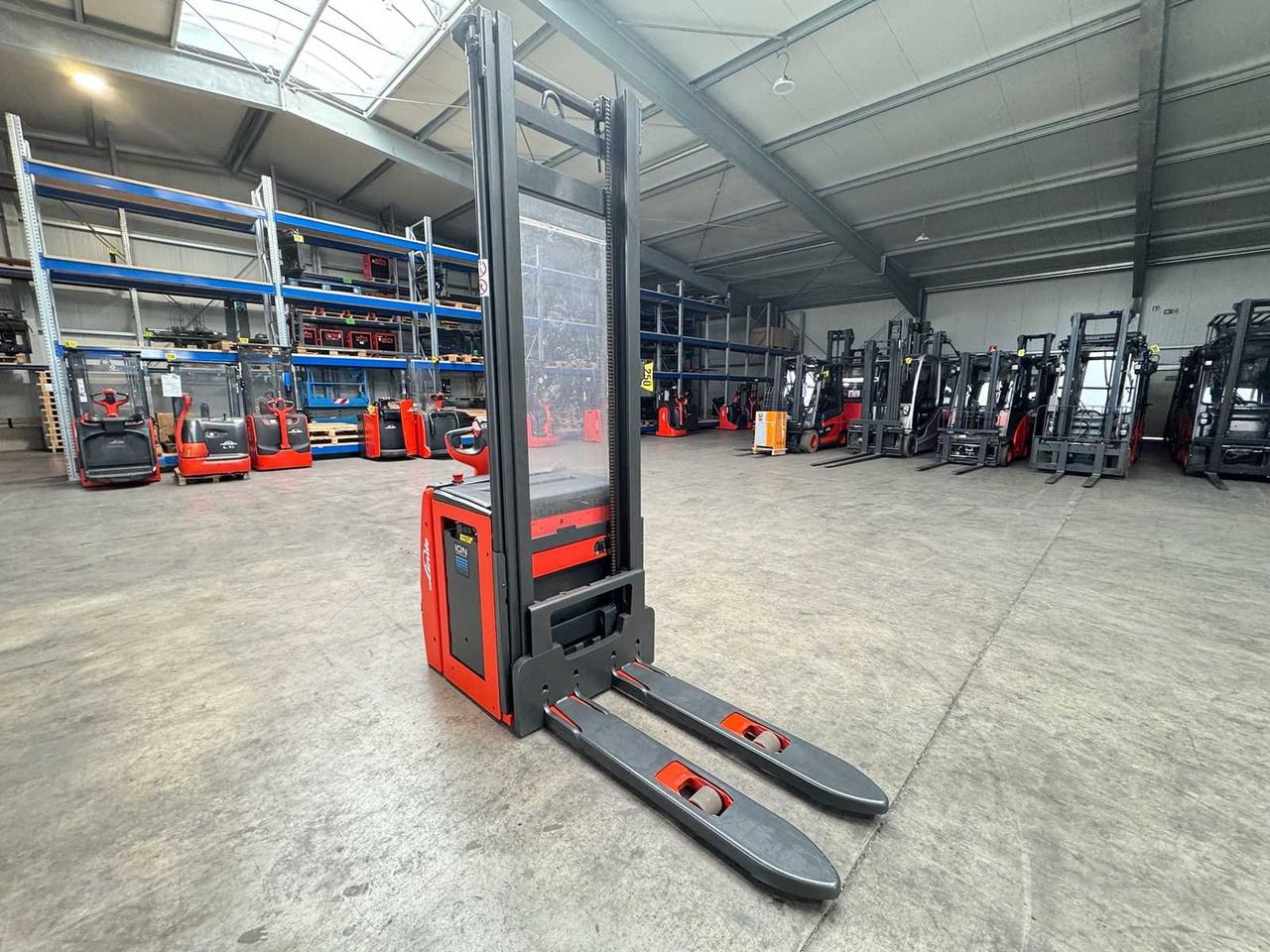 2018 SERVICE +UVV 09/2026 LINDE L14 LITHIUM LI-ION 1,400KG PALLET TRUCK ANT 2,765 HOURS - Chariot élévateur: photos 5 2018 SERVICE +UVV 09/2026 LINDE L14 LITHIUM LI-ION 1,400KG PALLET TRUCK ANT 2,765 HOURS - Chariot élévateur: photos 5