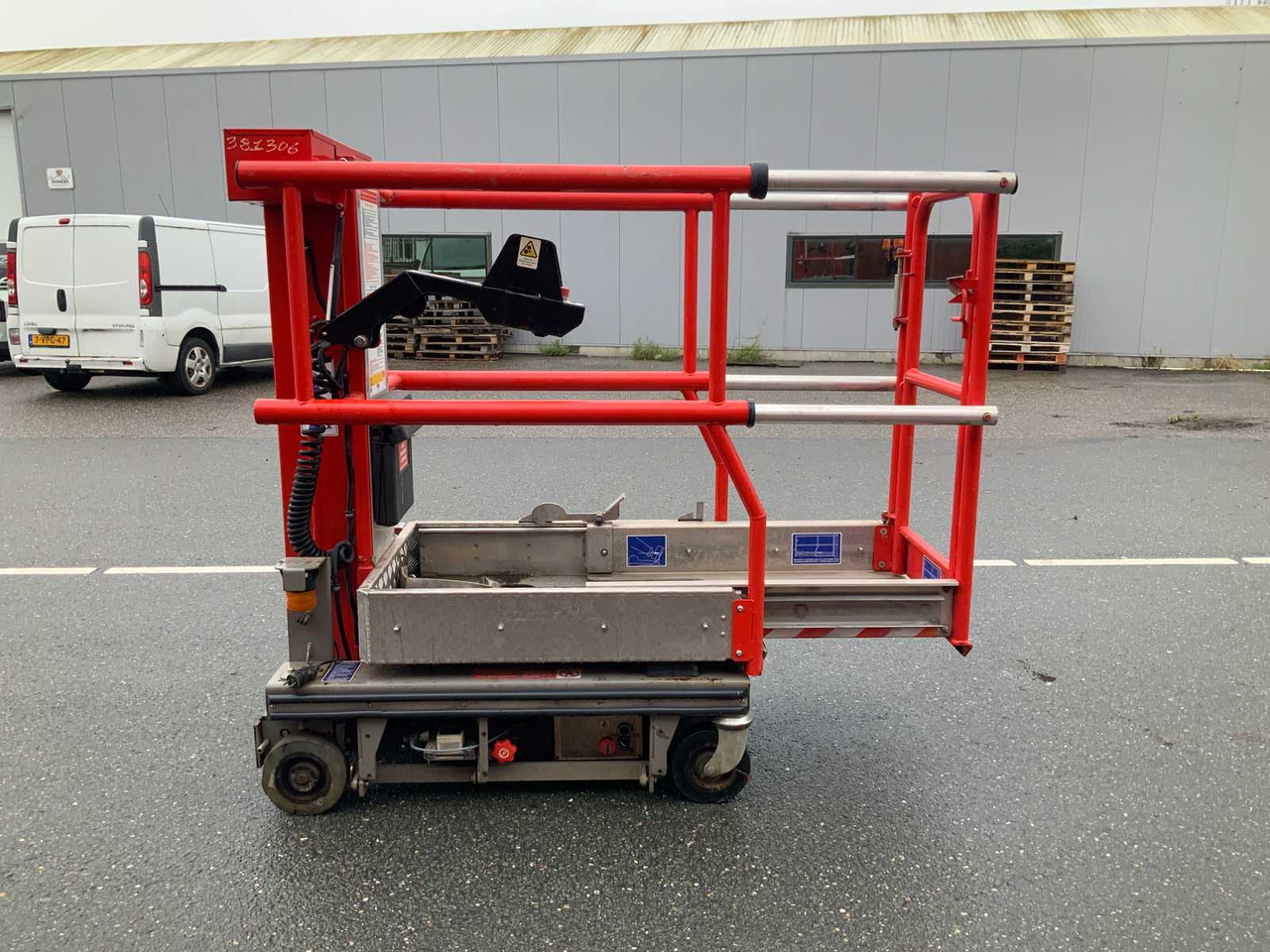 2019 JLG POWER TOWER NANO SP PLUS AERIAL WORK PLATFORM - Nacelle: photos 5 2019 JLG POWER TOWER NANO SP PLUS AERIAL WORK PLATFORM - Nacelle: photos 5