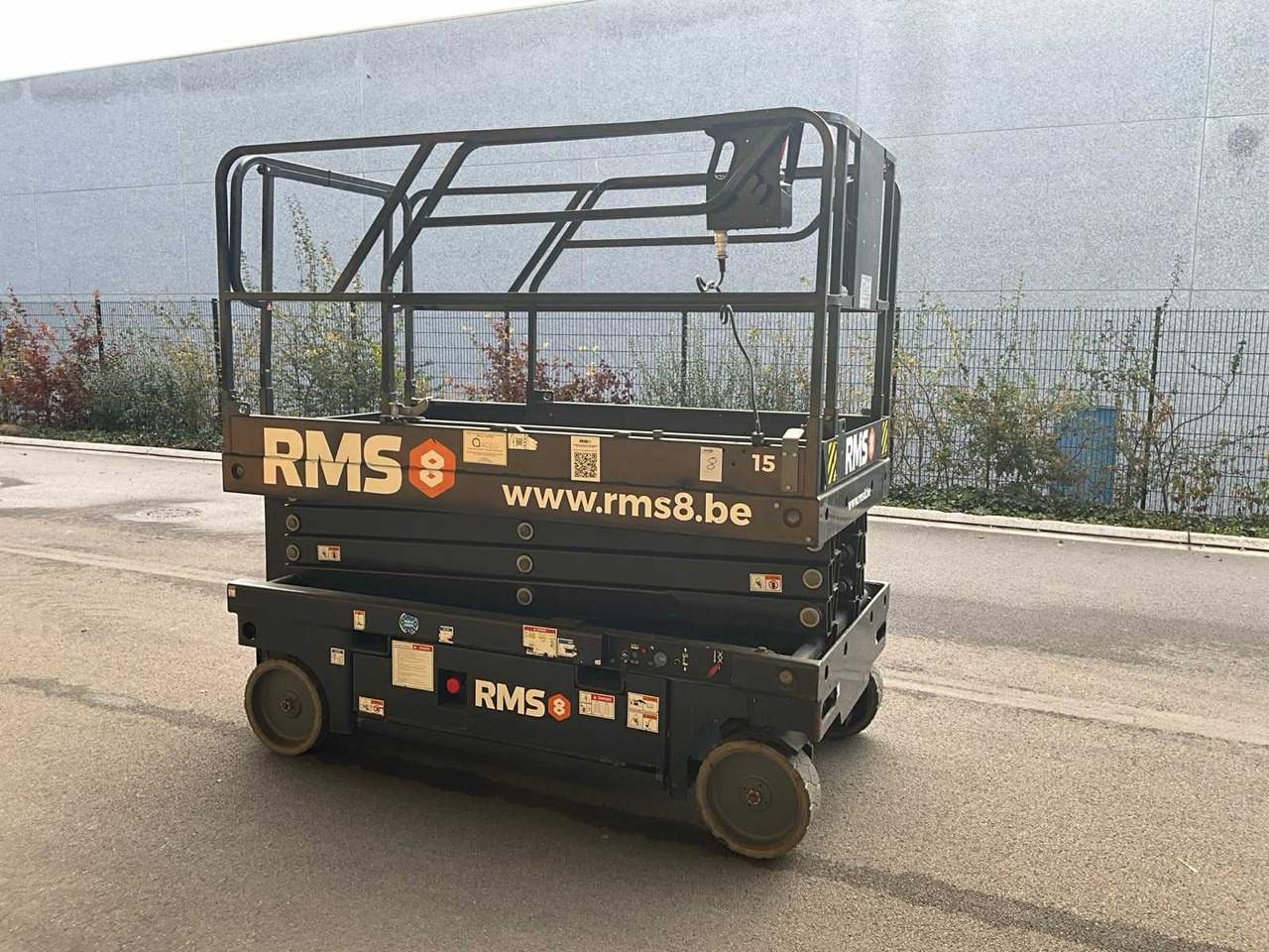 2020 HAULOTTE COMPACT 10 AERIAL WORK PLATFORM - Nacelle: photos 1 2020 HAULOTTE COMPACT 10 AERIAL WORK PLATFORM - Nacelle: photos 1