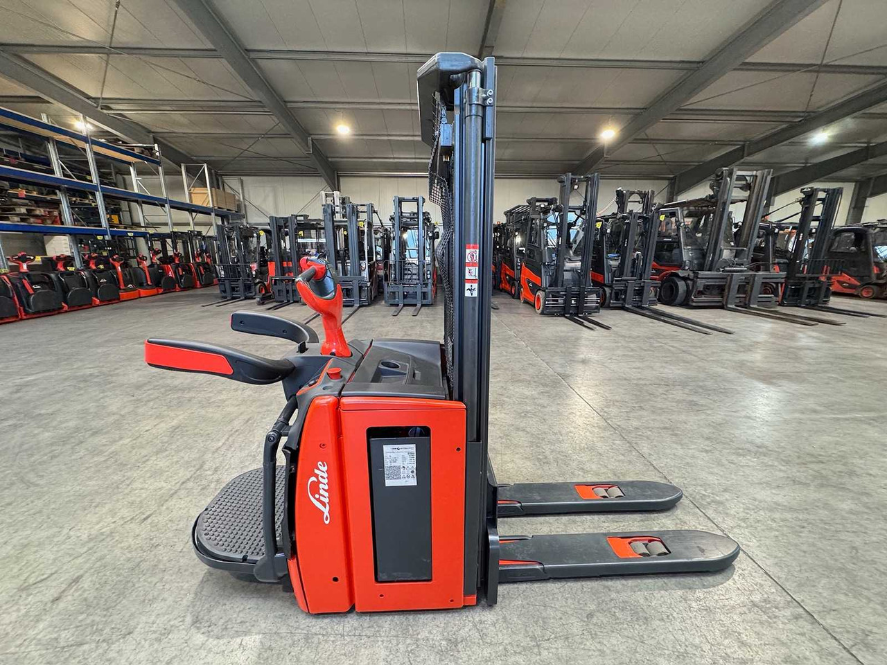 2020 SERVICE +UVV 09/2026 LINDE L14AP EVO 1.400KG PALLET TRUCK ANT 4.617 HOURS - Chariot élévateur: photos 5 2020 SERVICE +UVV 09/2026 LINDE L14AP EVO 1.400KG PALLET TRUCK ANT 4.617 HOURS - Chariot élévateur: photos 5
