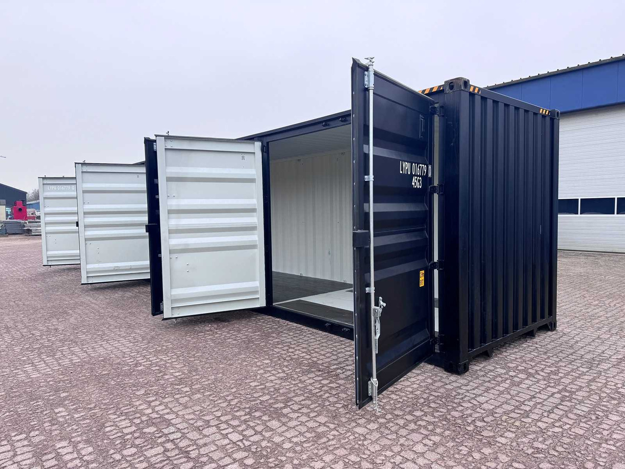 40ft HQ High Cube shipping container with 3 side doors - Conteneur maritime: photos 4 40ft HQ High Cube shipping container with 3 side doors - Conteneur maritime: photos 4