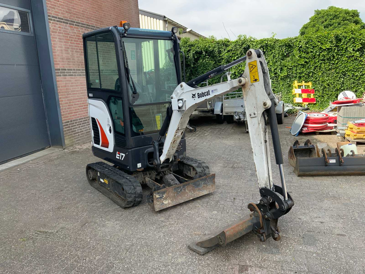 Bobcat E17 - Mini pelle: photos 4 Bobcat E17 - Mini pelle: photos 4