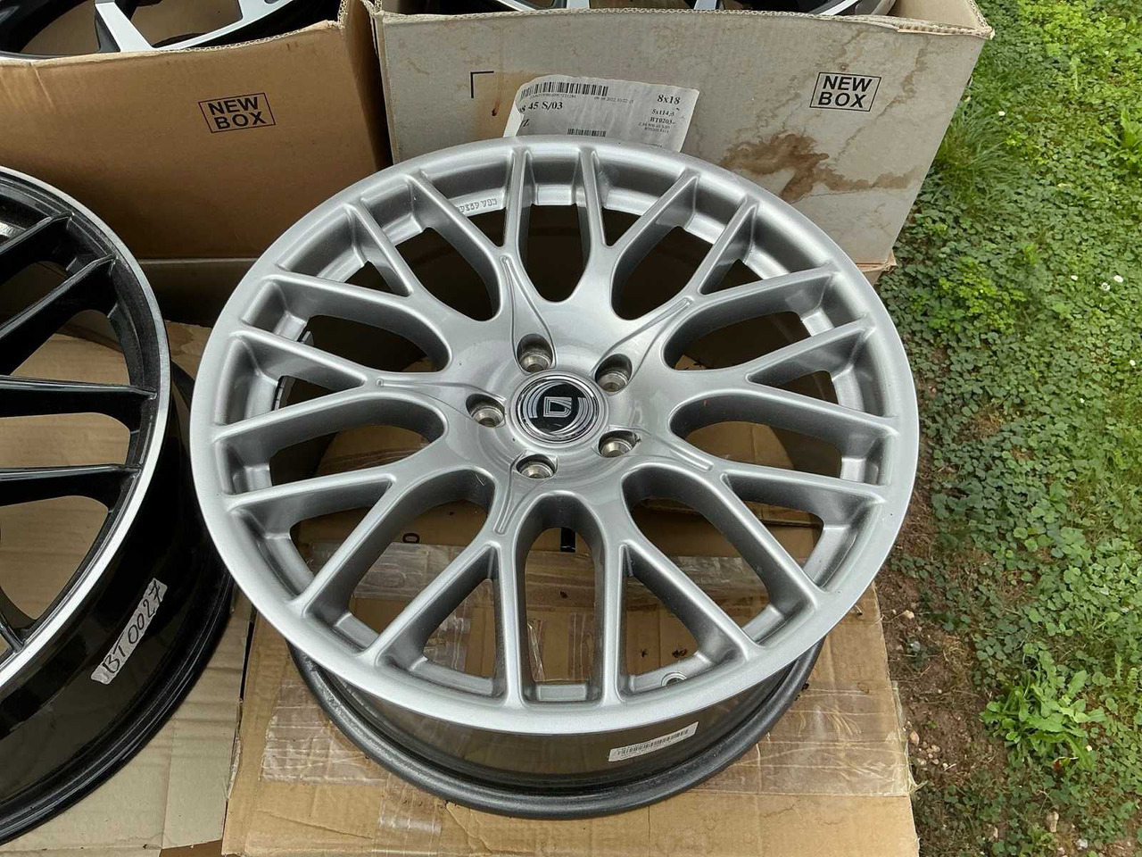 Bundle of alloy rims - Pneus et jantes pour Tracteur agricole: photos 2 Bundle of alloy rims - Pneus et jantes pour Tracteur agricole: photos 2