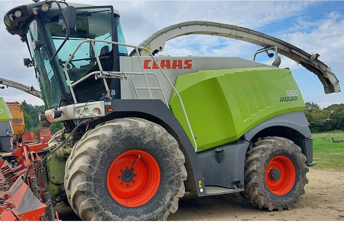 CLAAS - 2011 - 960 - HARVESTER-CHOPPER - Ensileuse: photos 1 CLAAS - 2011 - 960 - HARVESTER-CHOPPER - Ensileuse: photos 1