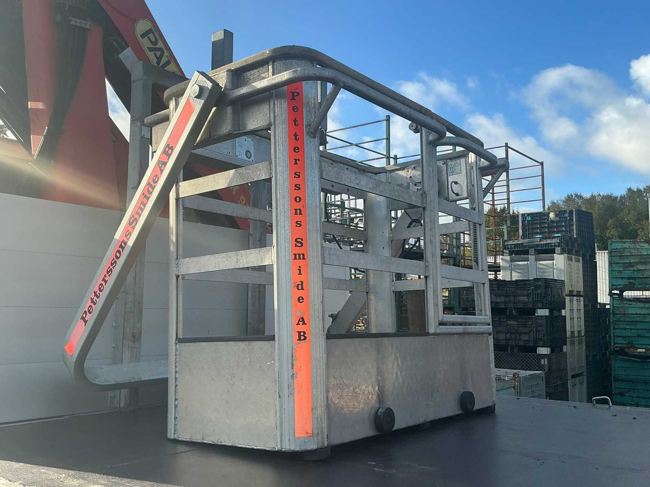 2002 MERCEDES-BENZ UNIMOG U2150L WITH PALFINGER PK 9501 CRANE AND AERIAL PLATFORM - Camion: photos 5 2002 MERCEDES-BENZ UNIMOG U2150L WITH PALFINGER PK 9501 CRANE AND AERIAL PLATFORM - Camion: photos 5