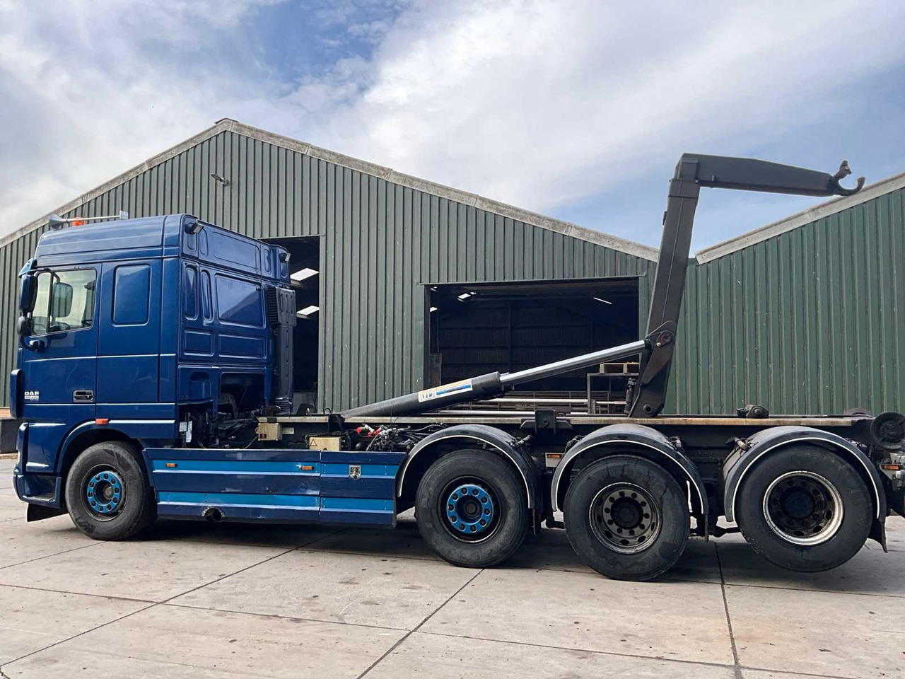 Camion 2012 DAF XF 105 460 TRUCK WITH VDL HOOKLIFT SYSTEM: photos 6 Camion 2012 DAF XF 105 460 TRUCK WITH VDL HOOKLIFT SYSTEM: photos 6