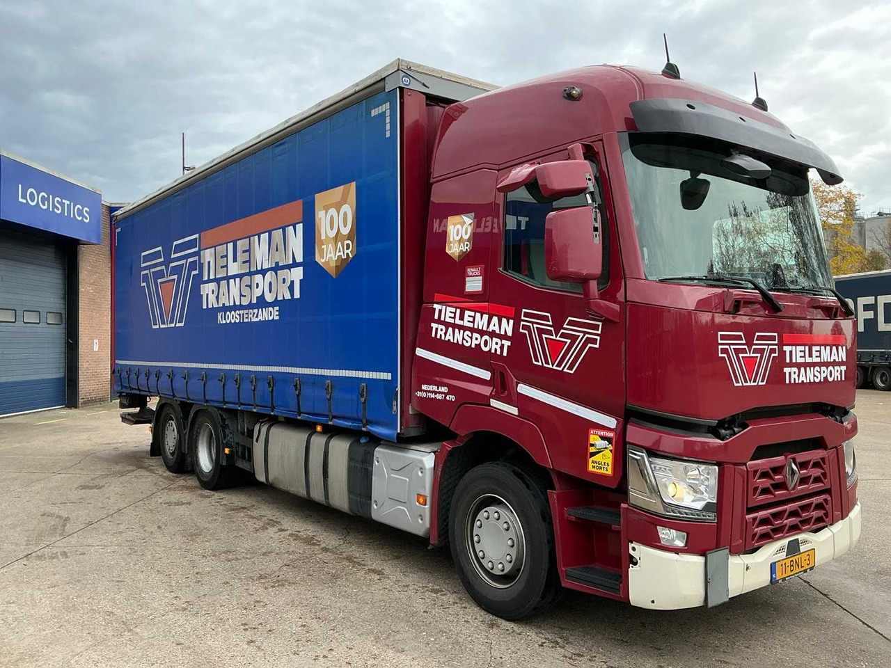 2019 RENAULT T380 COMFORT RAILCAR WITH CANOPY BODY - Camion: photos 3 2019 RENAULT T380 COMFORT RAILCAR WITH CANOPY BODY - Camion: photos 3