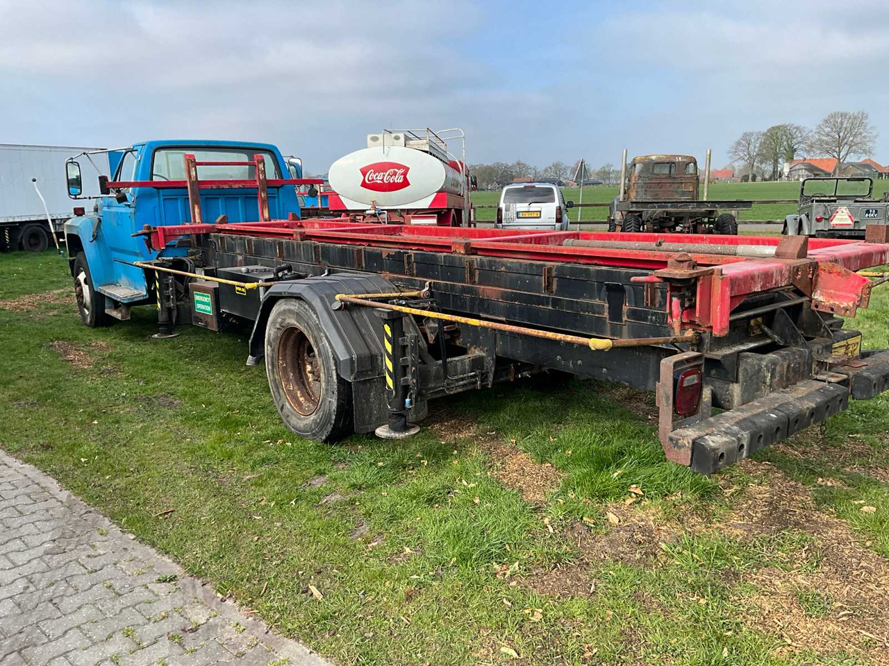 FORD - - F700 - TRUCK - Camion: photos 2 FORD - - F700 - TRUCK - Camion: photos 2