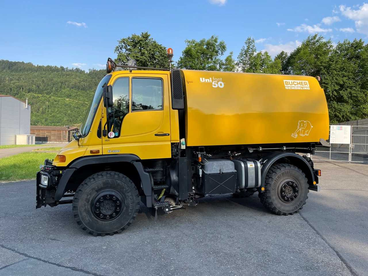 MERCEDES-BENZ - UNIMOG - 2001 - KOMMOBIL (UNIMOG) U400 - Camion: photos 4 MERCEDES-BENZ - UNIMOG - 2001 - KOMMOBIL (UNIMOG) U400 - Camion: photos 4