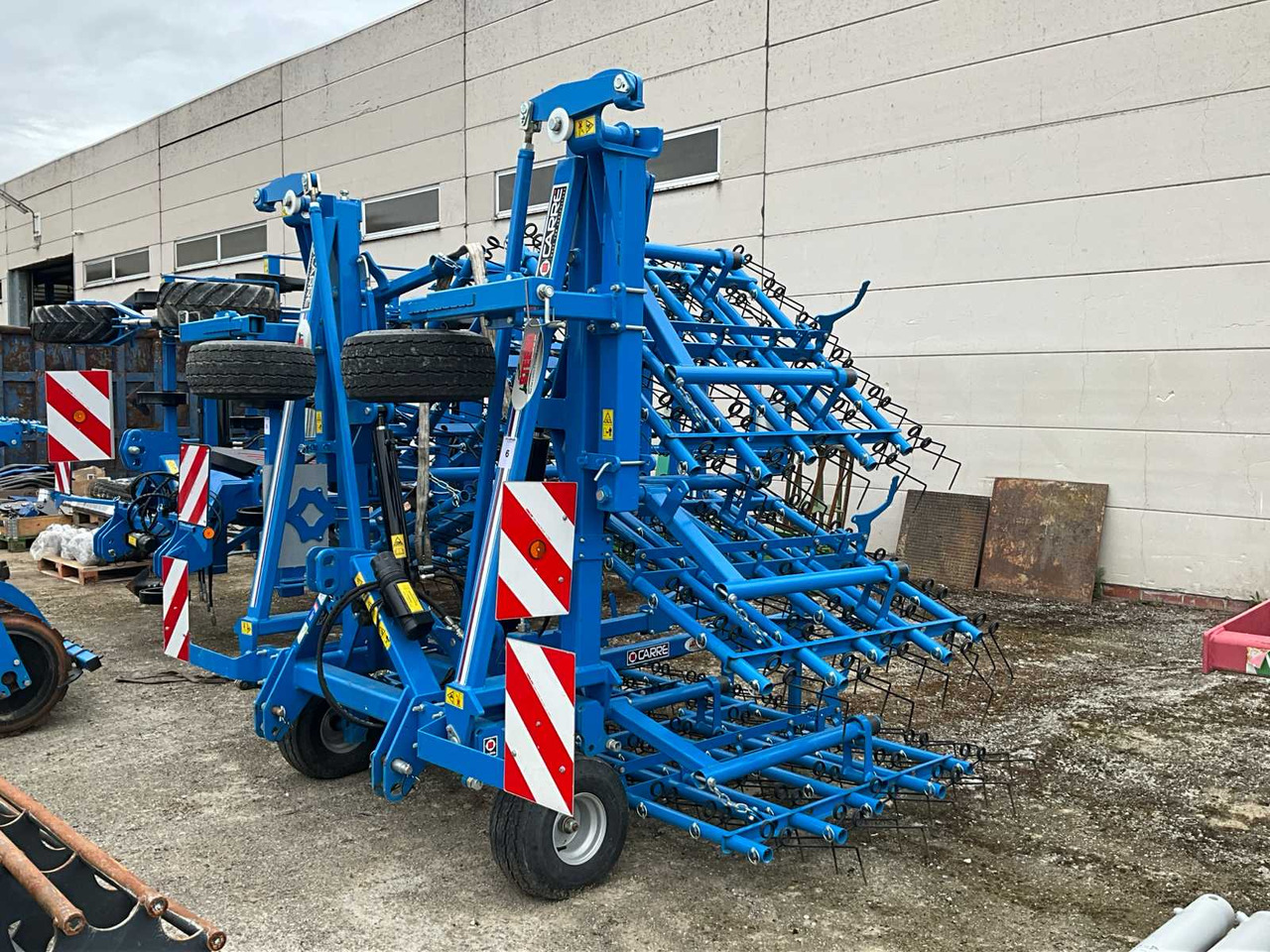 Carre Sarclerce - Herse: photos 4 Carre Sarclerce - Herse: photos 4