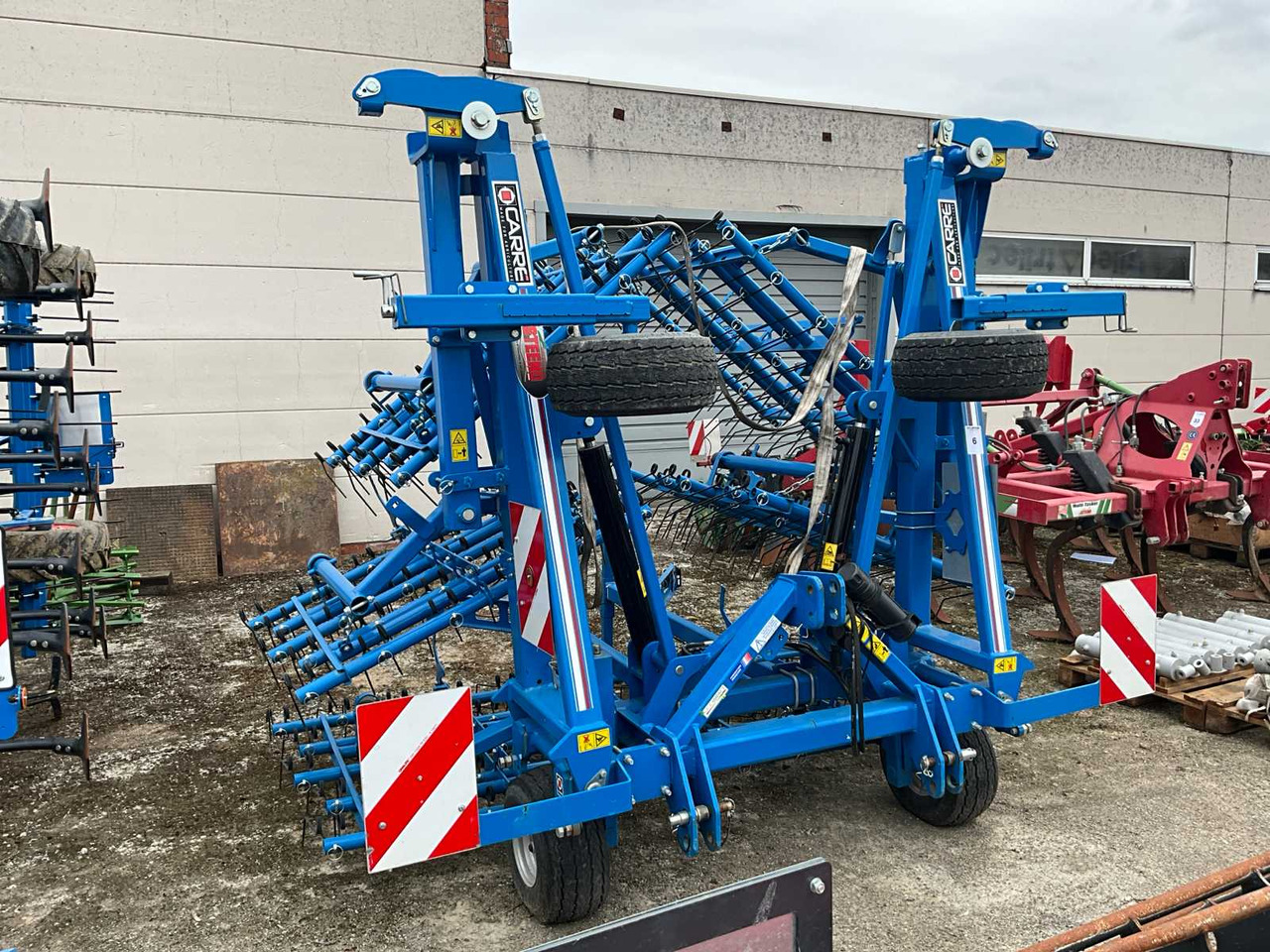 Carre Sarclerce - Herse: photos 1 Carre Sarclerce - Herse: photos 1