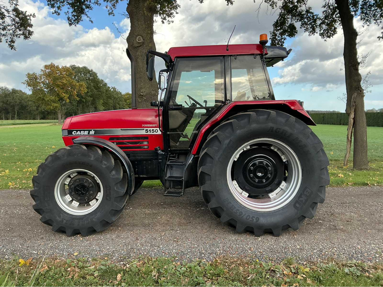 Case IH Maxxum 5150 - Tracteur agricole: photos 2 Case IH Maxxum 5150 - Tracteur agricole: photos 2